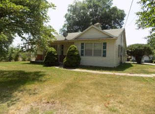 913 N Ely St, Carrollton, MO 64633