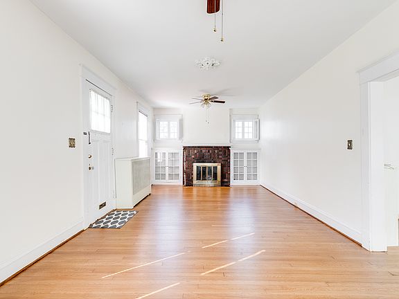 4th image of 1504 Avondale Ave