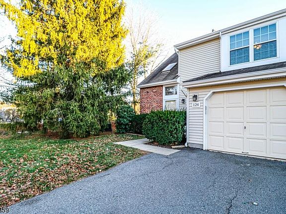4th image of 124 Harrow Dr