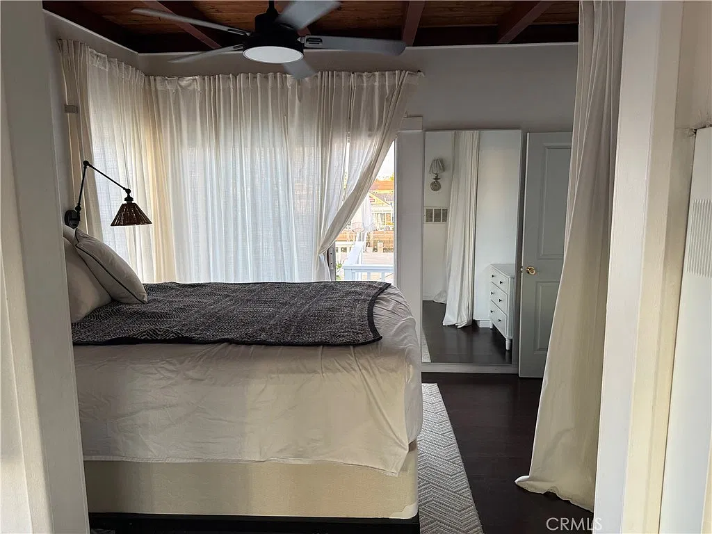 1 bed, 900 sqft, $3,350 — Photo 3