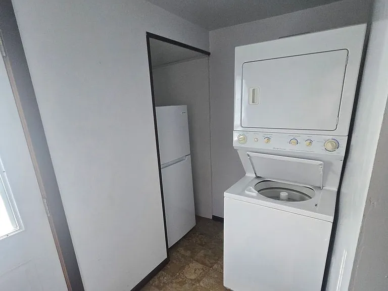 1208 Milwaukee St — Photo 7