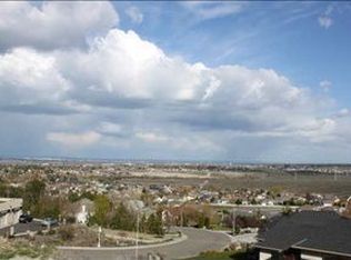 137 Meadow Hills Dr, Richland, WA 99352