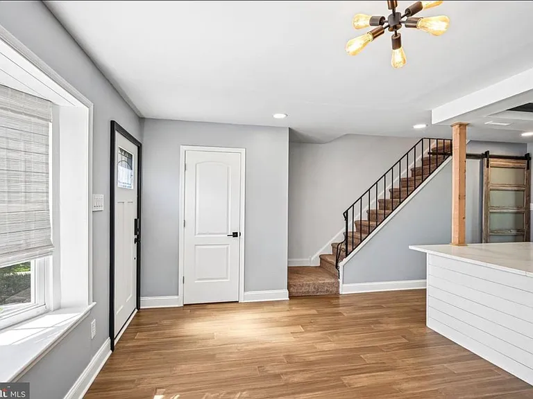 3108 Ruby Dr — Photo 2