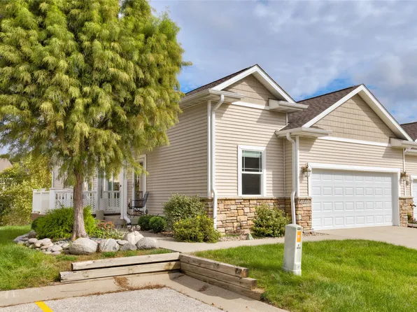 1011 SW 5th Ct, Grimes, IA 50111