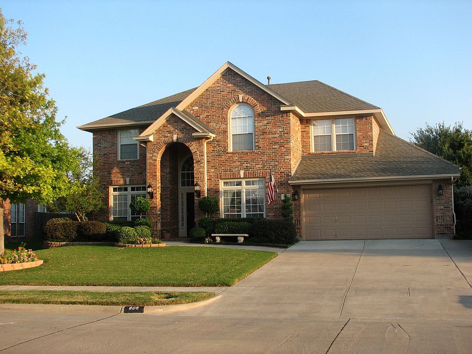 Great curb appeal