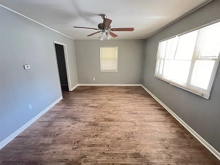 890 Dawn Dr — Photo 6