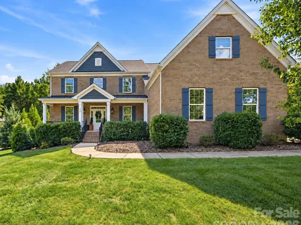 612 Highland Rdg, Clover, SC 29710