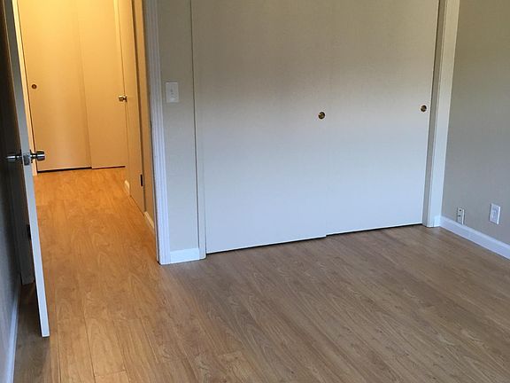 3rd image of 1146 Leigh Ave APT 2