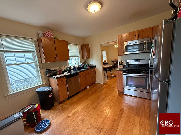 74 Brooks St #1L — Photo 9