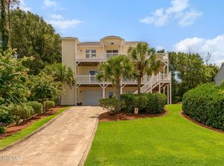 6611 Marsh Cove Rd, Emerald Isle, NC 28594