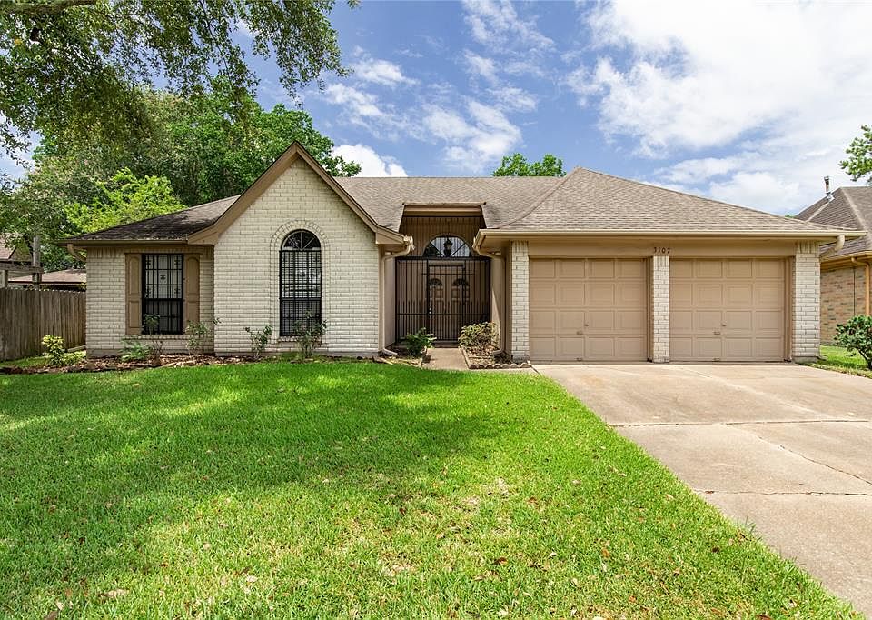 1st image of 3107 Southdown Dr