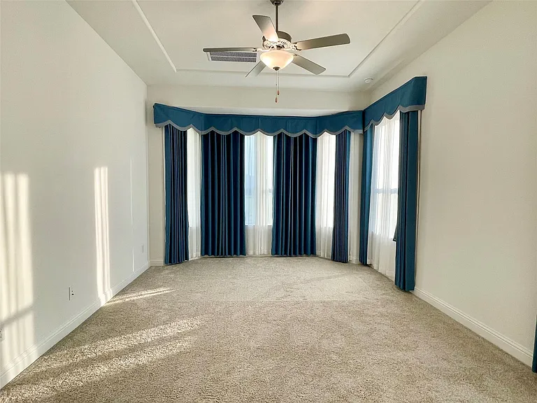 689 Cape Capri Dr — Photo 14