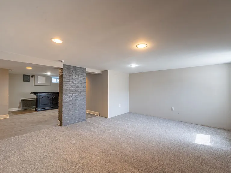4244 Shamrock Ave — Photo 22