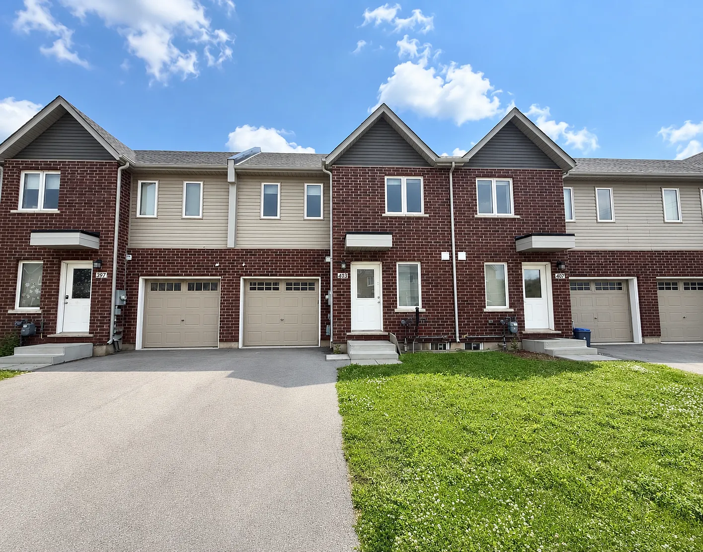 403 Chaffey St Welland ON — Photo 1