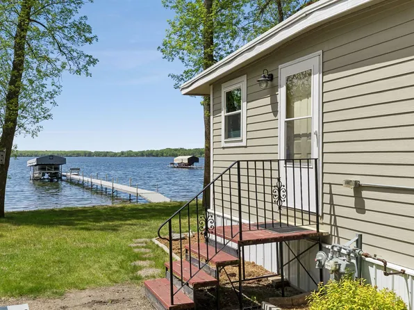 16940 Elmore Way, Faribault, MN 55021