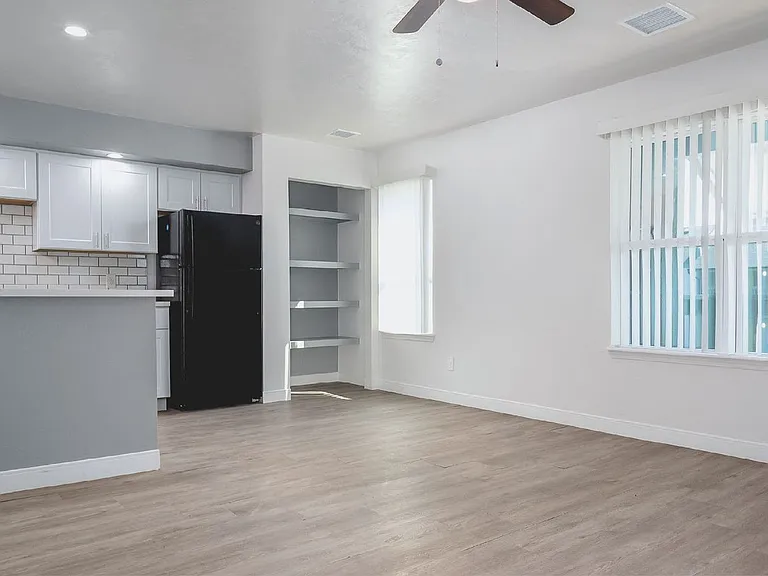 Aspen Place Apartments - June Rent FREE: Move-In by 6/15! — Photo 61