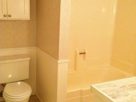 5th image of 2222 NE 92nd St APT 112