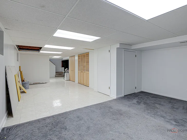 334 Euclid Ave — Photo 32