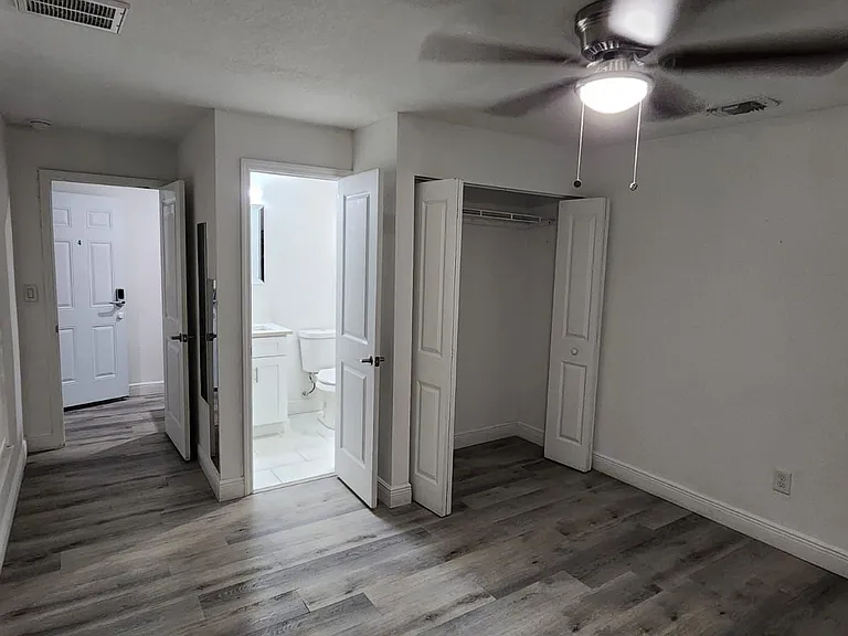 1605 N Gomez Ave — Photo 41
