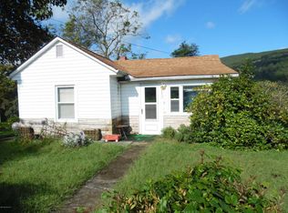 113 Warner St, Narrows, VA 24124