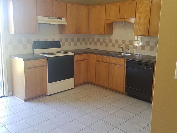 5th image of 3003 Cantabrian Dr APT C