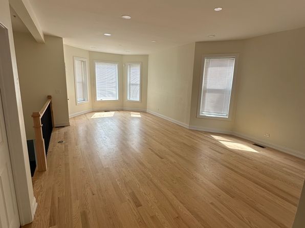 7344 S Blackstone Ave #1