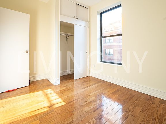 4th image of 10 W 103rd St #2EE