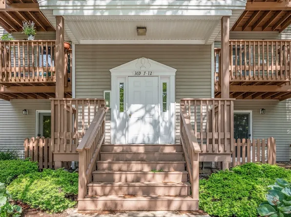 369 Aiken Ave APT 7, Lowell, MA 01850