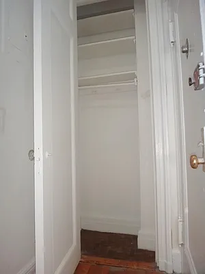 Rented by Everrock Equities | media 32