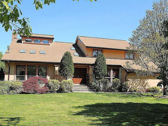 Custom Stucco Exterior