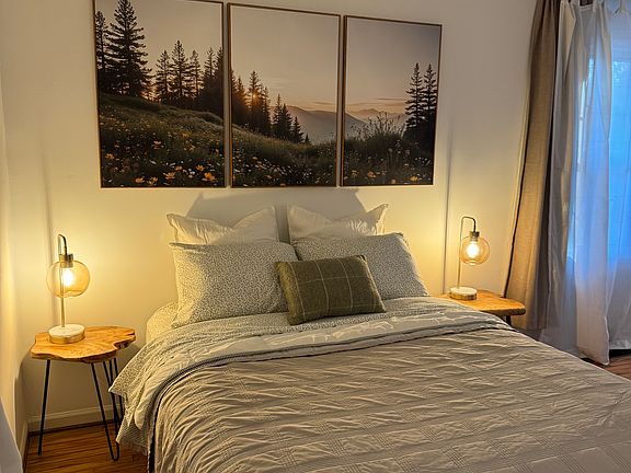 Master bedroom - Queen size bed