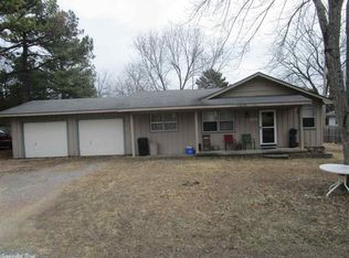 102 N Grover Ave, Mountain View, AR 72560