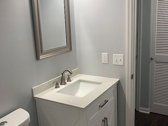 2nd bathroom