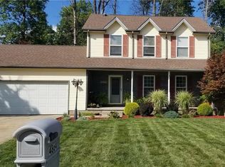 4864 Shadow Oak Dr, Youngstown, OH