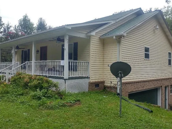 217 Honeysuckle Ln, Oliver Springs, TN 37840