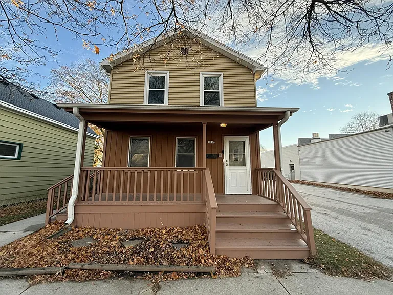 1115 Superior Ave — Photo 15