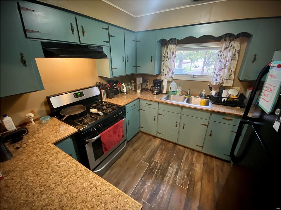 2nd image of 1811 NW End Blvd