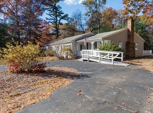 25 Lawrence Rd, Halifax, MA 02338