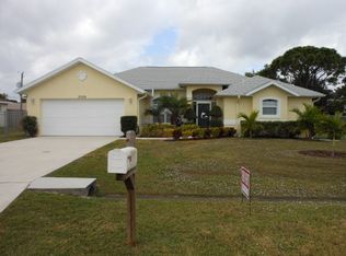 2320 SE Avalon Rd, Port Saint Lucie, FL 34952