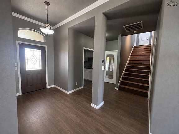 5th image of 1047 Bowman Rd