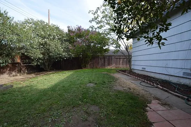 5233 Columbine Way — Photo 5