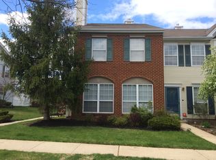 65 Columbus Dr #801, Franklin Park, NJ 08823