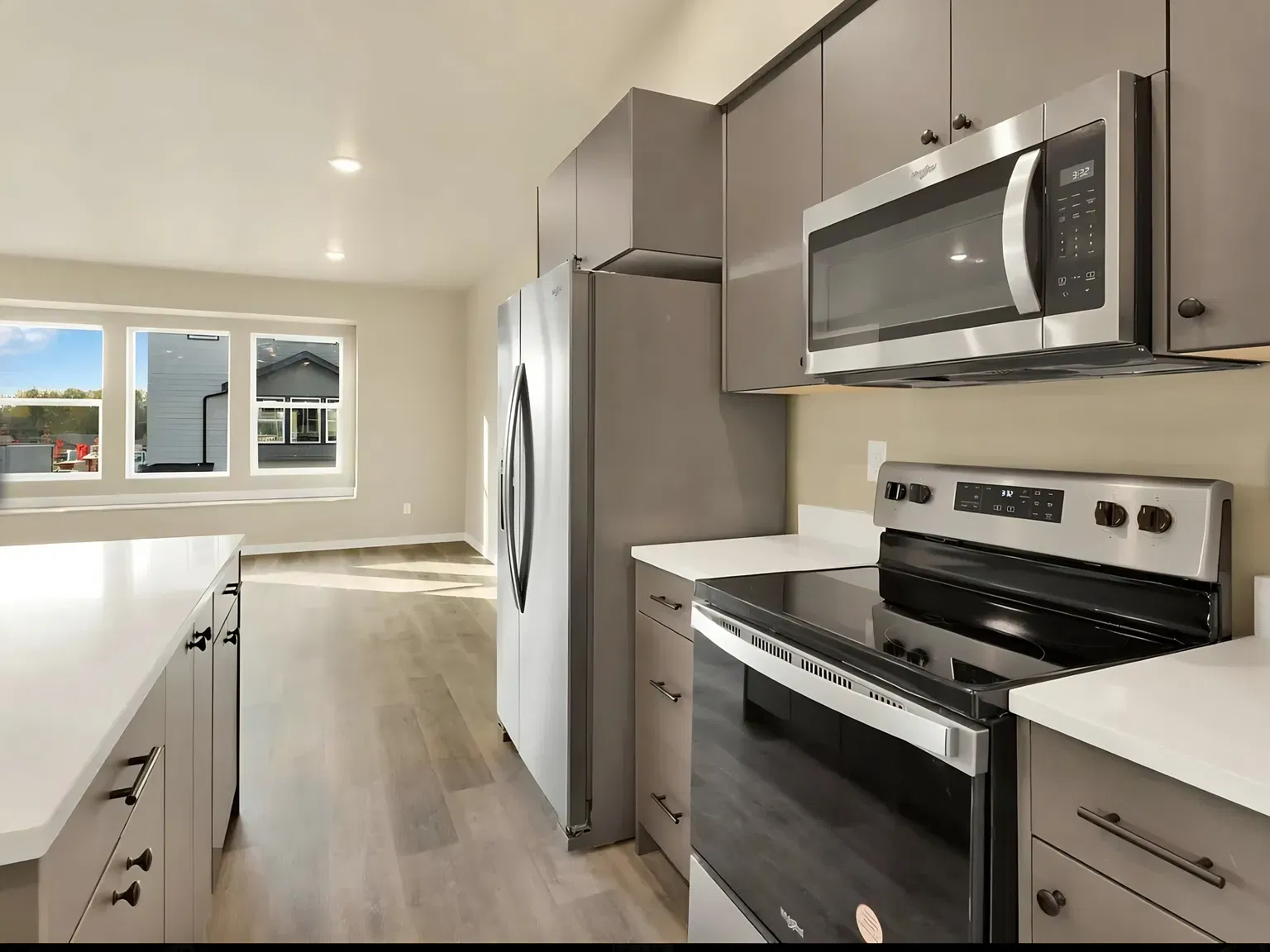 3 bed, 2.5 bath, 1406 sqft, $2,395 — Photo 4
