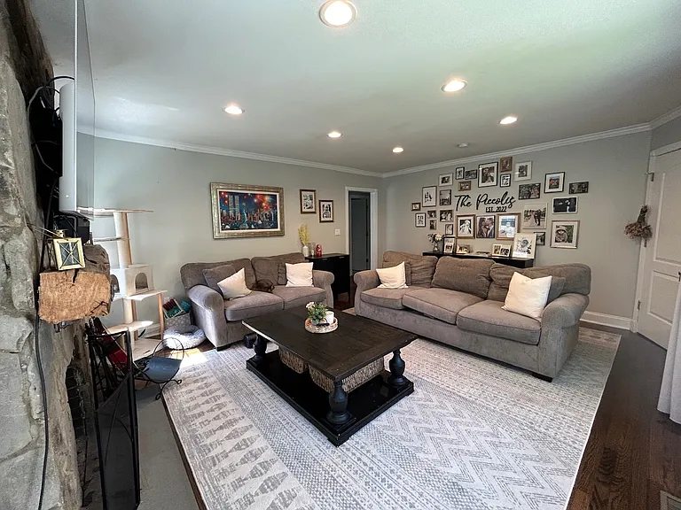 603 Manhattan Ave #1 — Photo 12