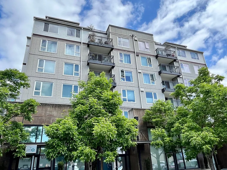 12334 31st Ave NE #505