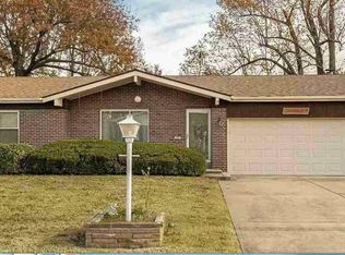 220 Pralle Ln, Saint Charles, MO