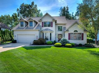 30225 Adams Ln, Westlake, OH