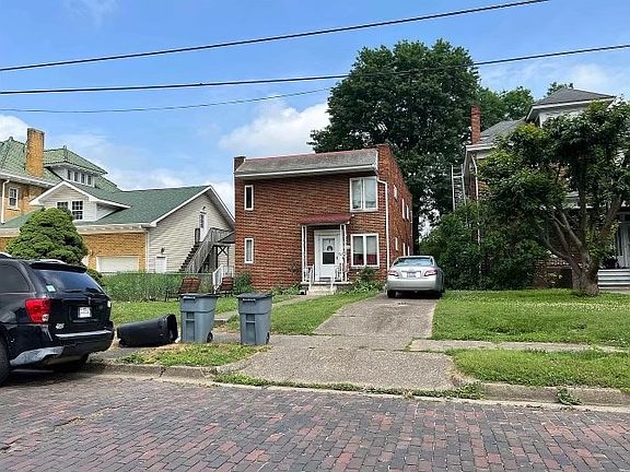 2nd image of 726 Jefferson Avenue