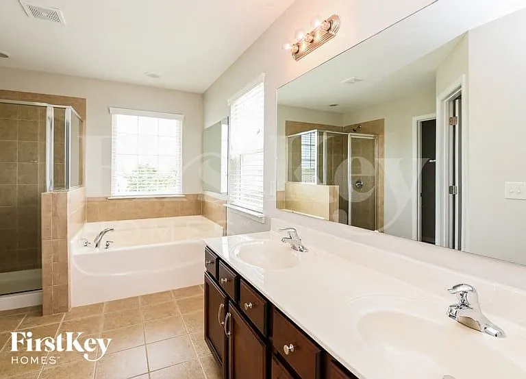 4637 Triumph Dr SW — Photo 11