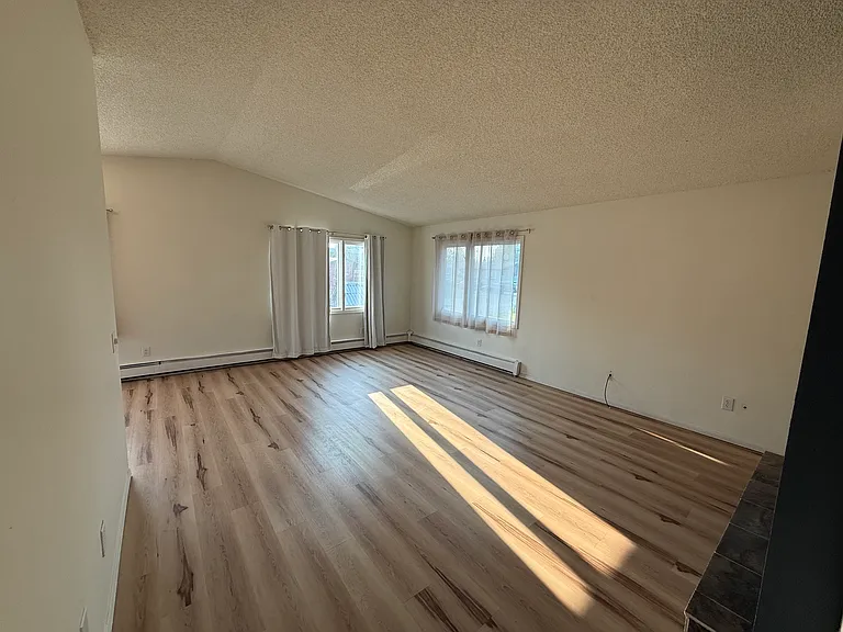 8531 Golden St #3 — Photo 13